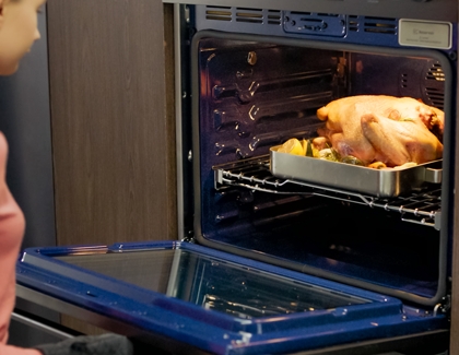 Use the racks in your Samsung wall oven
