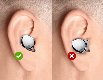 Person wearing the Galaxy Buds pro correctly with a green check mark and incorrectly with a red X