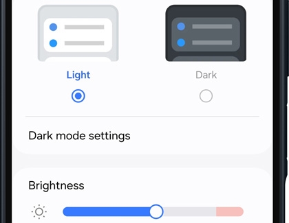 Light mode selected in Display settings.