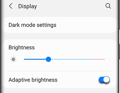 Switch next to Adaptive brightness highlighted on a Galaxy phone