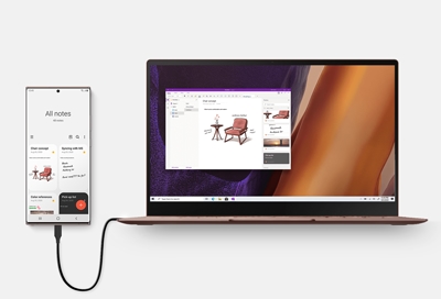Galaxy phone connected to laptop with Samsung DeX