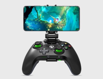 A Galaxy phone connected to a Xbox controller with a phone mount