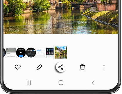 Share icon highlighted on a Galaxy phone