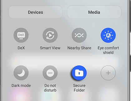 Secure Folder icon highlighted on the Quick Settings panel
