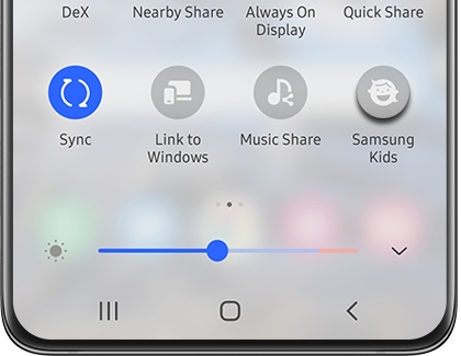 Samsung Kids icon highlighted in the Quick settings panel