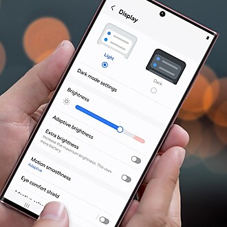Display settings options on Samsung Galaxy S22 ultra