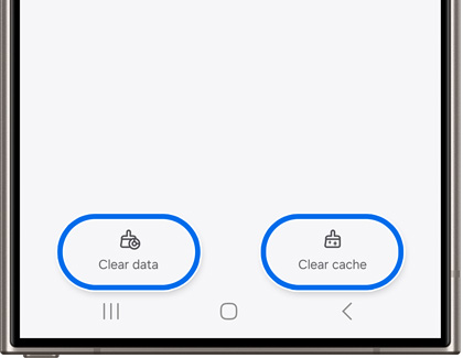 Clear data and Clear cache icons highlighted on the bottom of the screen