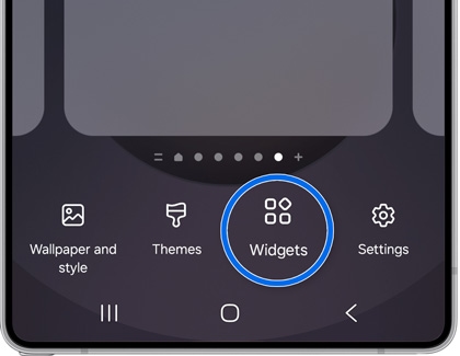 Widgets icon highlighted in customize Home screen