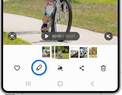 The Edit icon highlighted on an image in the Gallery app.