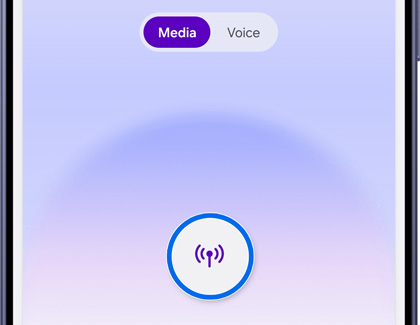 A Galaxy S26 screen showing the Audio broadcast interface with the broadcast icon highlighted in a blue circle.