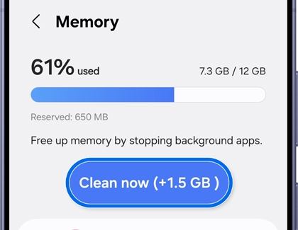 Memory screen with Clean now button highlighted.
