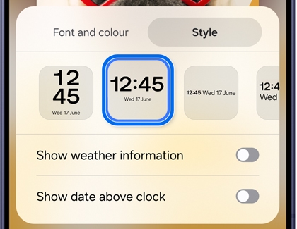 Lock screen edit page with the clock element selected and style options displayed.