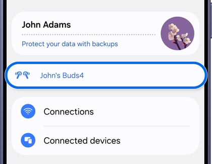 Settings menu with the user's Galaxy Buds device name selected.