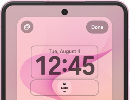 A Galaxy cover screen preview displaying a clock with an added alarm widget.