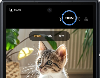 Camera interface on the Galaxy Z TriFold with a blue circle highlighting the 200M label.