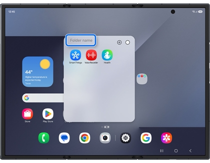 App folder on the Galaxy Z TriFold with Folder name highlighted in a blue box.