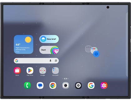 Home screen on the Galaxy Z TriFold with a blue circle highlighting a folder being moved to the right.