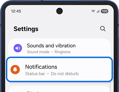 Notifications settings on the Galaxy Z Flip7 with Notifications highlighted.