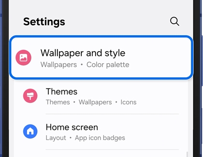Wallpaper settings on the Galaxy Z Flip7 showing the option for AI-generated Photo ambient.