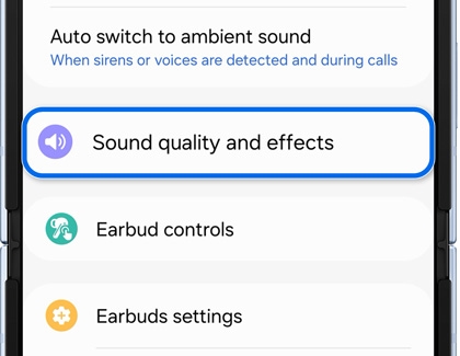 Sound quality and effects tab highlighted in the Galaxy Wearable app