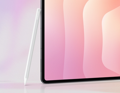 An S Pen placed against the side of a Galaxy Tab S11 Ultra.