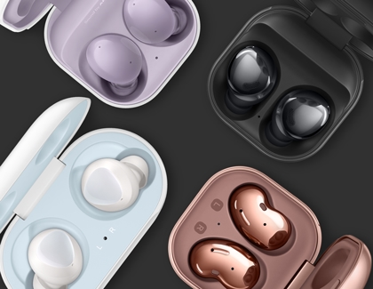 Assorted Galaxy buds that are compatible with iOS