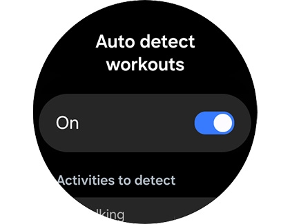 Auto detect workouts screen with the switch activated on a Galaxy watch.