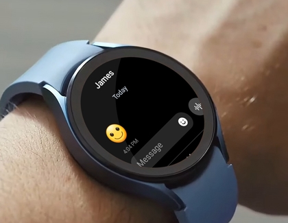 Galaxy Watch5 with message app open