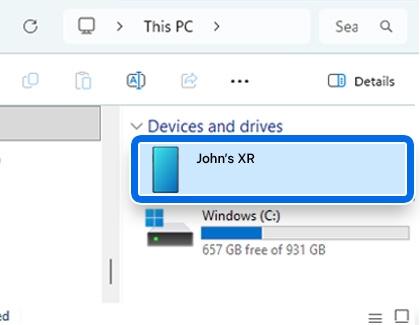 Windows computer showing the connected Galaxy XR headset under Devices and drives.
