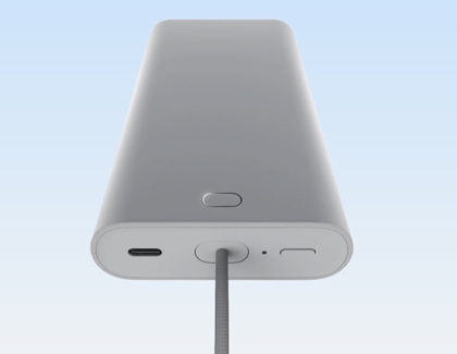 USB-C cable plugged into the Galaxy XR battery pack.