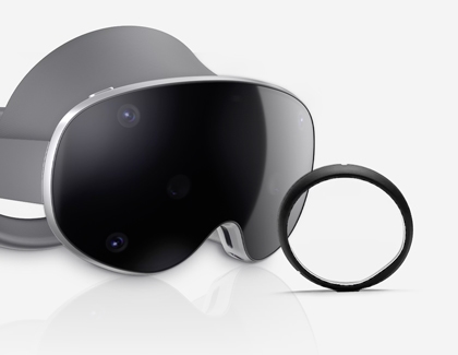 Galaxy XR headset shown with a single optical lens insert placed beside it.