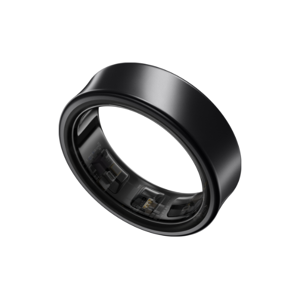 A slightly tilted Galaxy Ring in Titanium Black can be seen. A closed Charging Case with Galaxy Ring in Titanium Black in place can be seen.