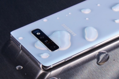 Exclusive]: Samsung Galaxy S10 Plus 5K renders and 360-degree