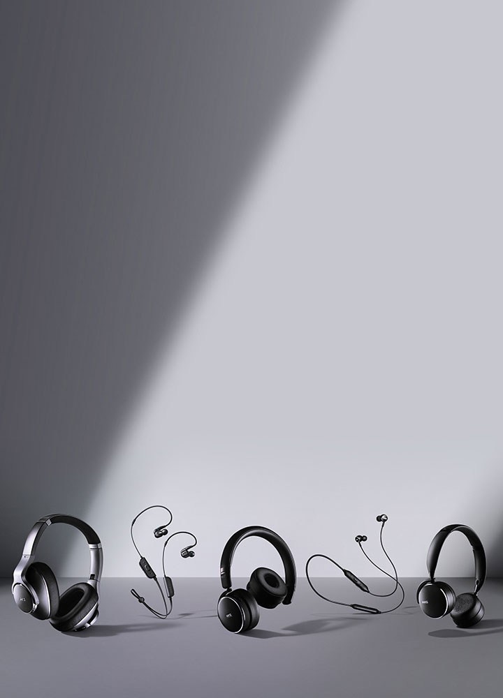 AKG for pure studio sound AKG for pure studio sound