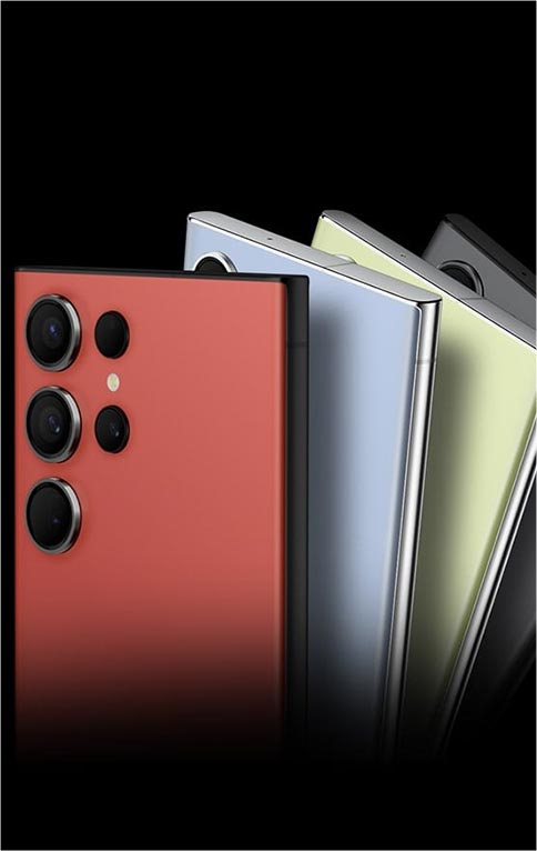 Four Galaxy S23 Ultra phones fanned out and seen from the rear, each in the Online Exclusive colors Red, Sky Blue, Lime and Graphite.