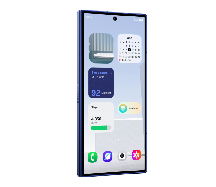 Galaxy Z Fold7 2026 open display with multitasking interface.